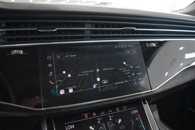 Used 2020 Audi Q8 Prestige AWD/4WD image 18