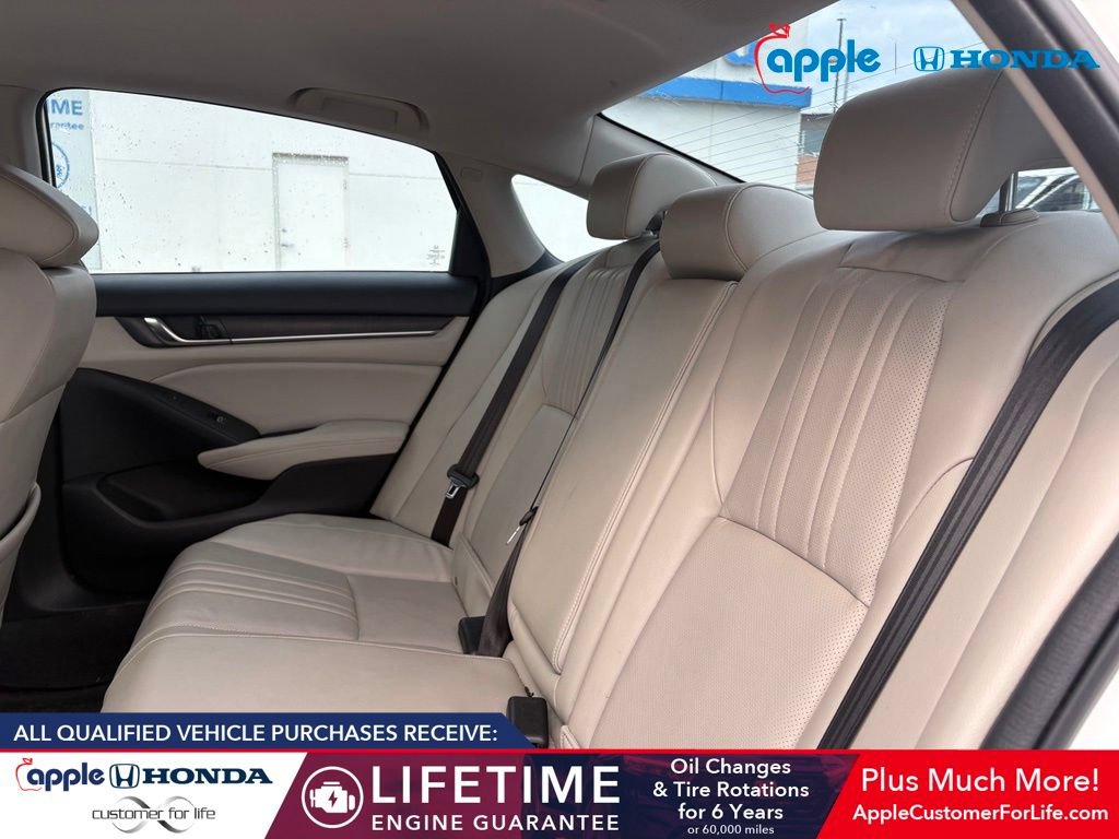 Used 2018 Honda Accord Touring image 5