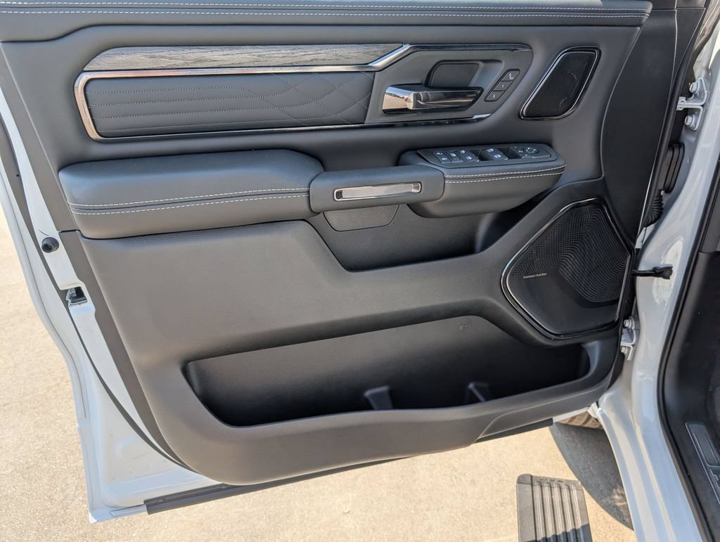New 2026 RAM 1500 Limited AWD/4WD image 9