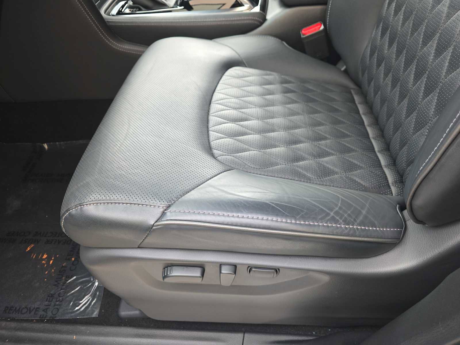 Certified 2024 INFINITI QX80 Sensory w/ Cargo Package AWD/4WD image 17