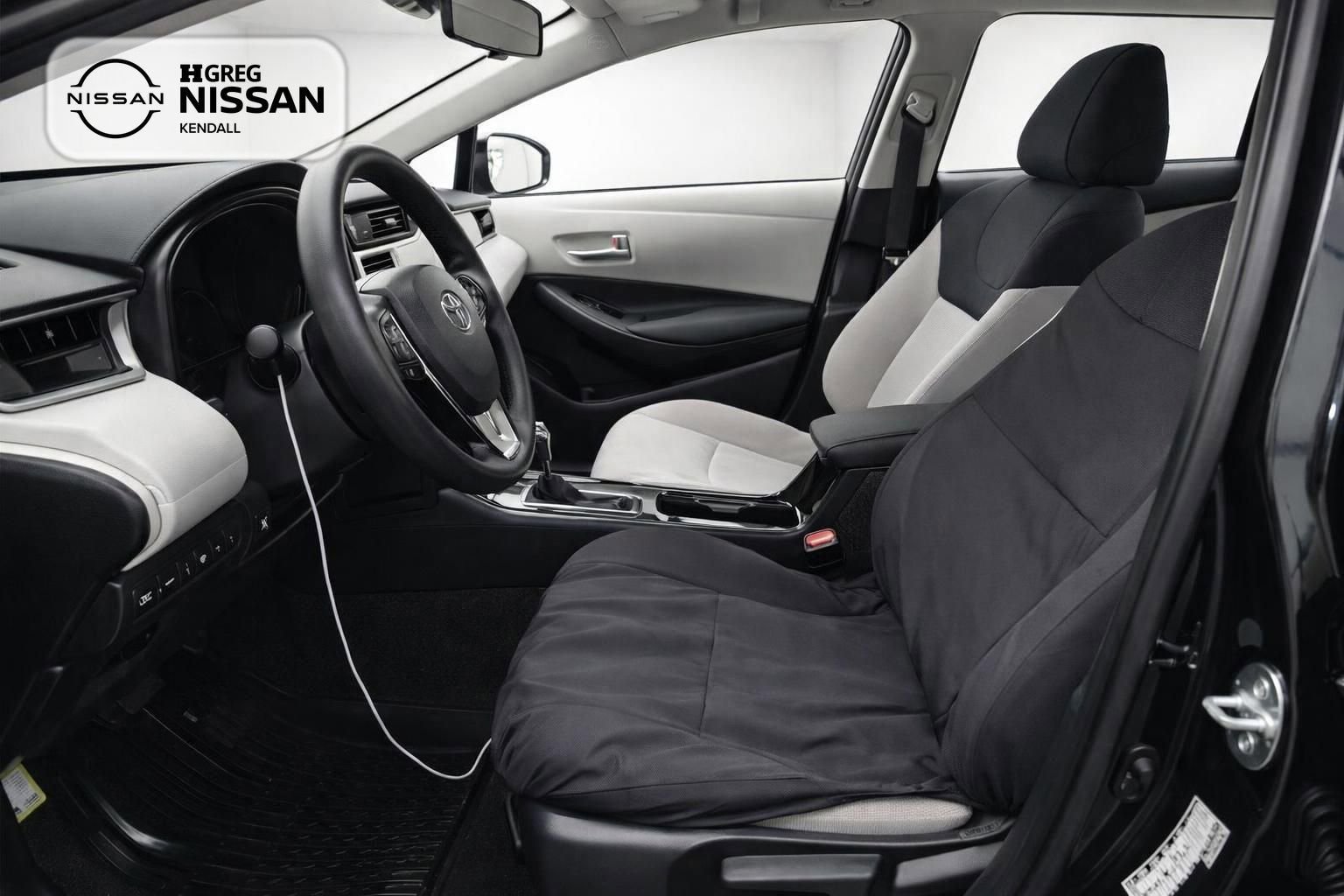 Used 2020 Toyota Corolla LE FWD image 7
