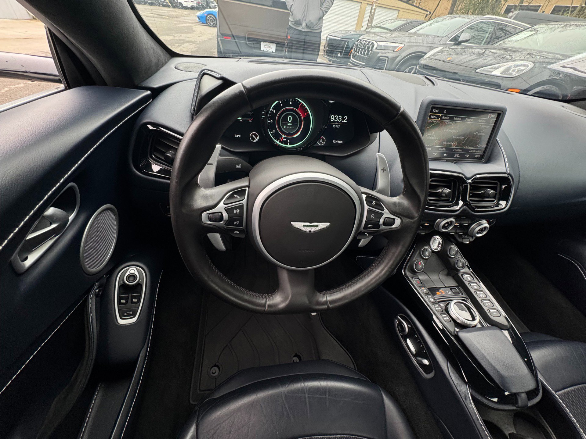 Used 2020 Aston Martin V8 Vantage Coupe image 33