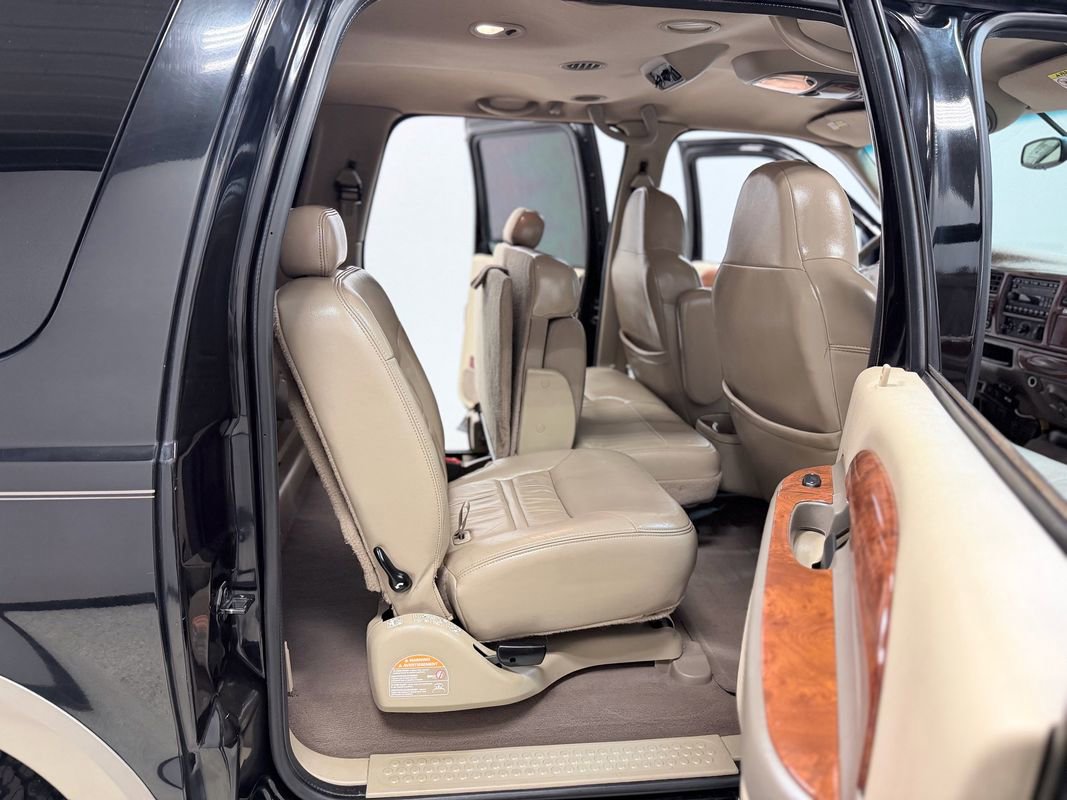 Used 2001 Ford Excursion Limited image 39