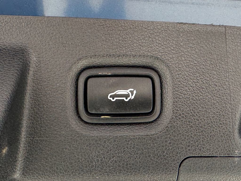 Used 2023 Hyundai Santa Fe SEL image 14
