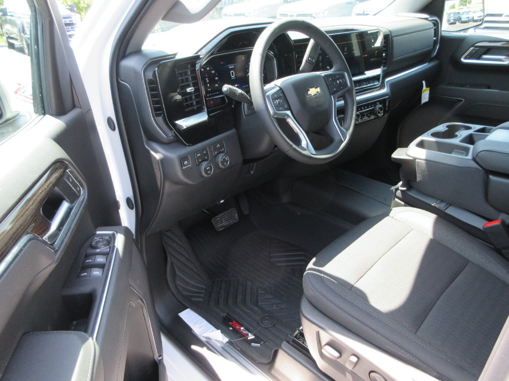 New 2026 Chevrolet Silverado 1500 LT w/ Z71 Off-Road Package AWD/4WD image 14