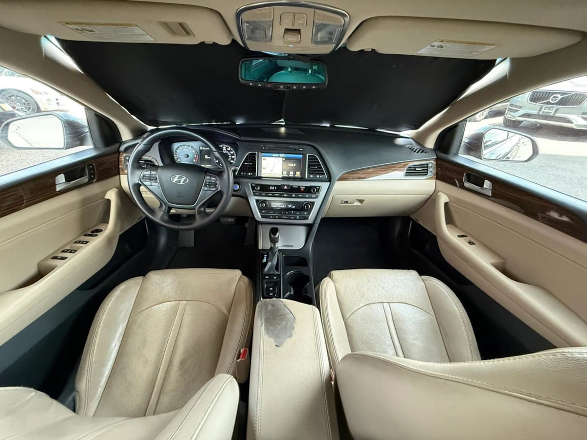 Used 2017 Hyundai Sonata Limited w/ Ultimate Package 04 FWD image 45