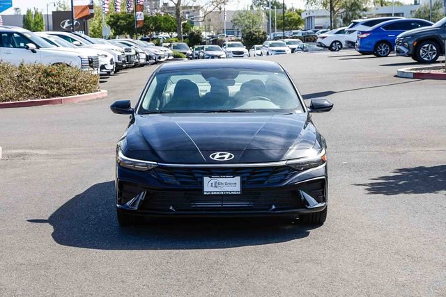 New 2026 Hyundai Elantra Sport FWD image 7