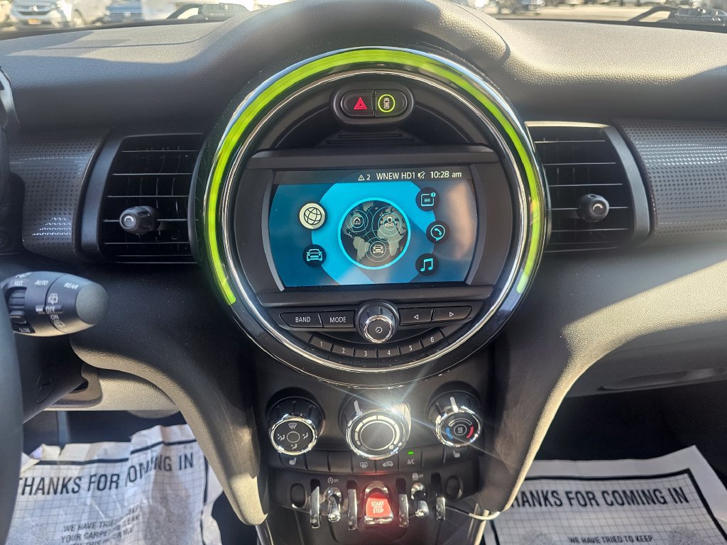 Used 2021 MINI Cooper 2-Door Hardtop FWD image 16