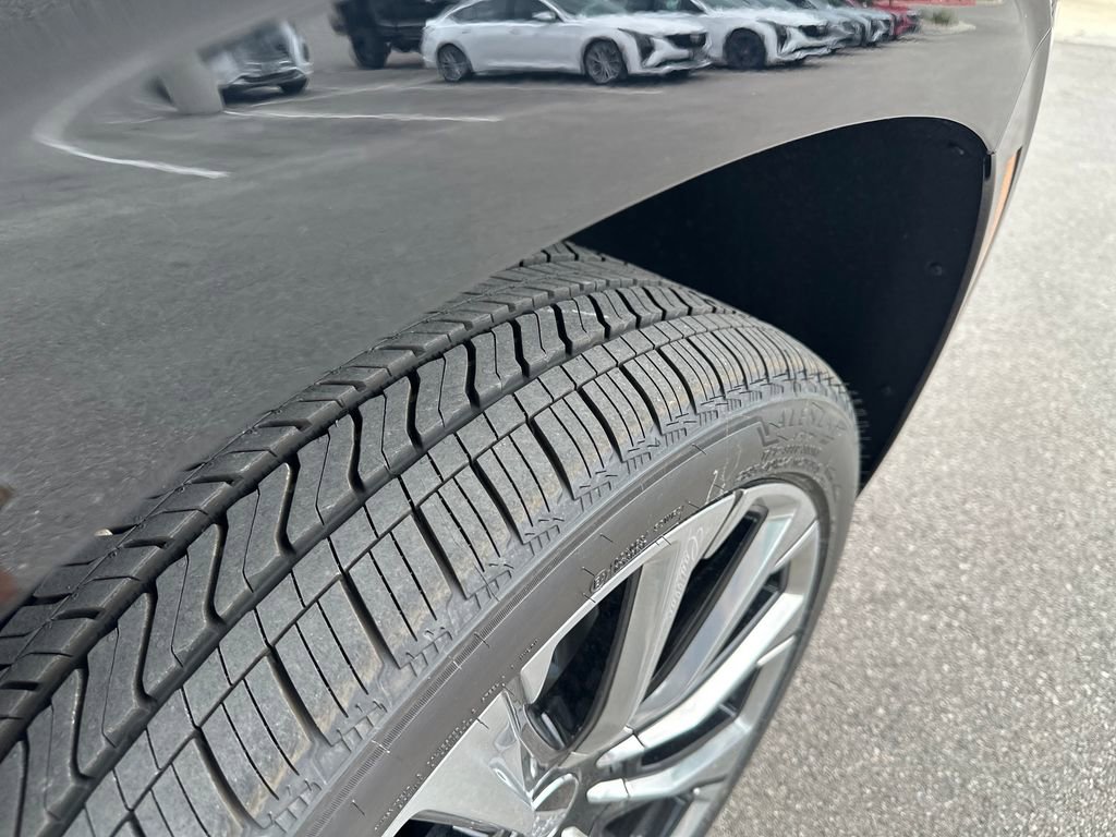 New 2026 Cadillac Escalade ESV Luxury AWD/4WD image 16