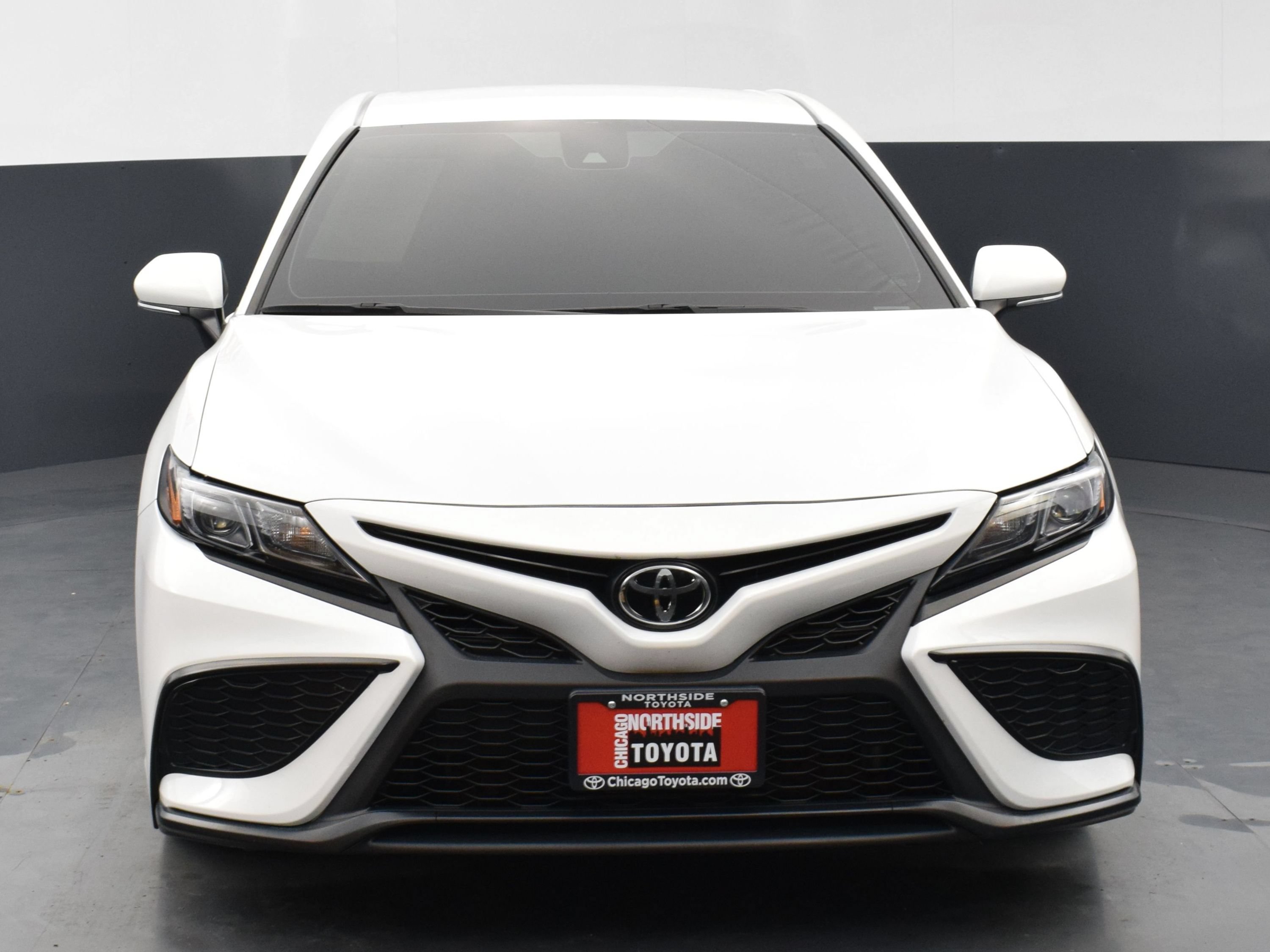 Used 2024 Toyota Camry SE w/ Cold Weather Package AWD/4WD image 7