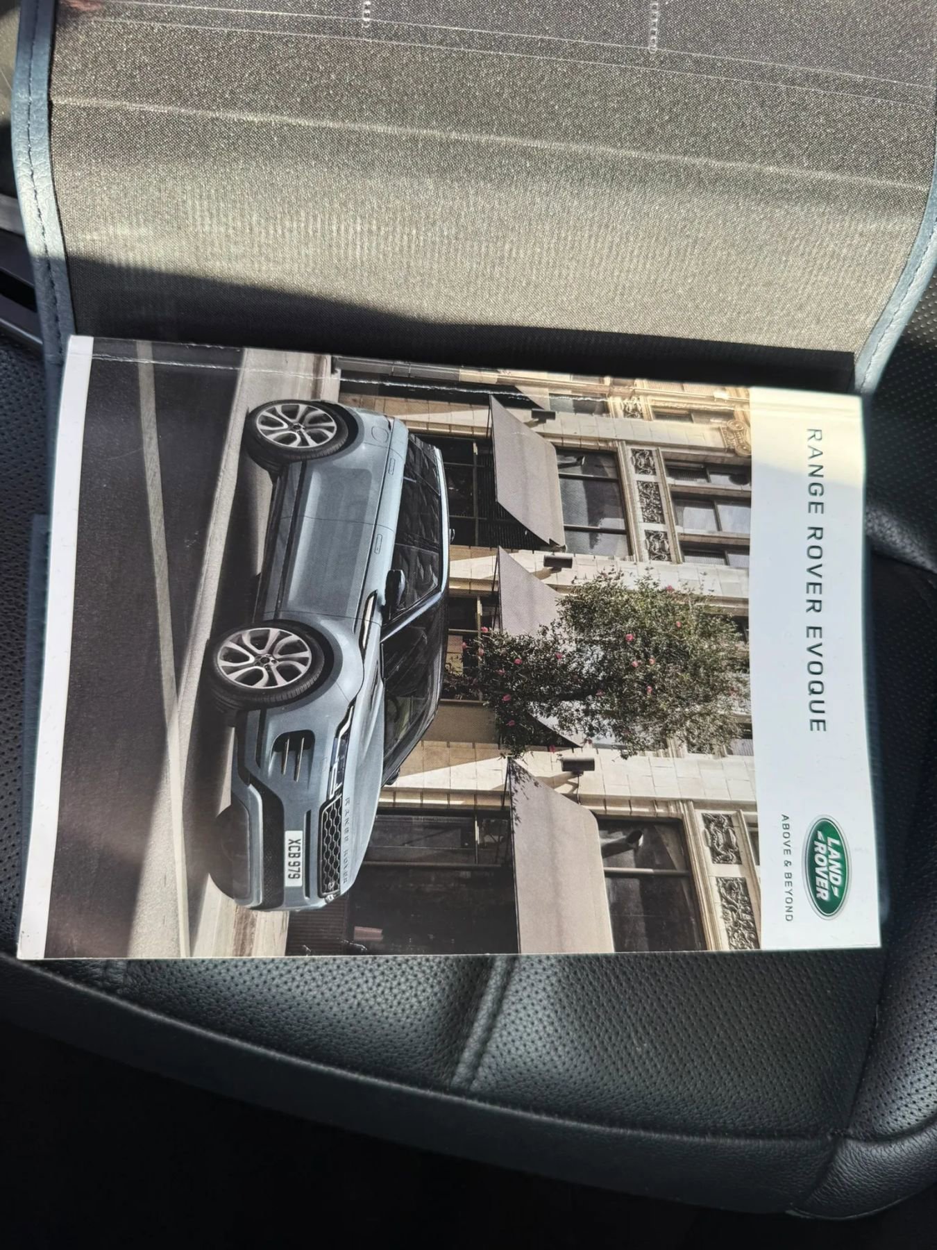 Used 2021 Land Rover Range Rover Evoque S AWD/4WD image 31
