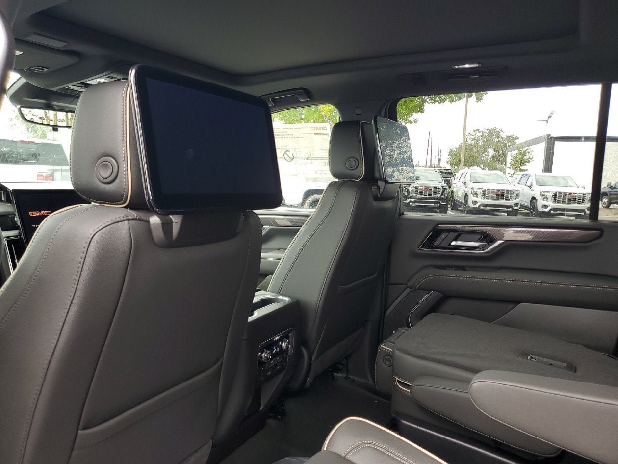 New 2027 GMC Yukon XL Elevation w/ Elevation Premium Package AWD/4WD image 10