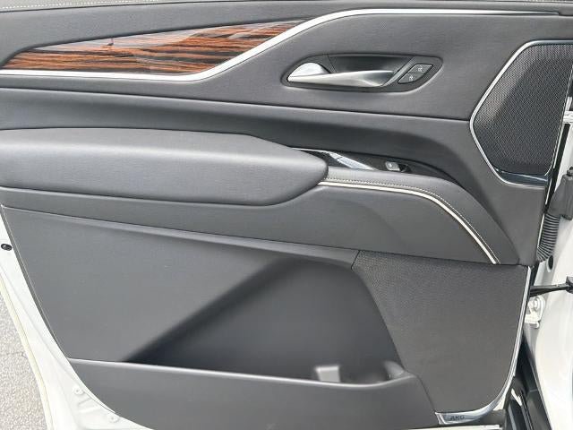Certified 2023 Cadillac Escalade ESV Luxury w/ LPO, Illumination Package AWD/4WD image 22