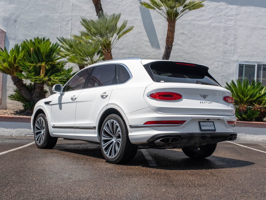 Used 2022 Bentley Bentayga AWD/4WD image 41