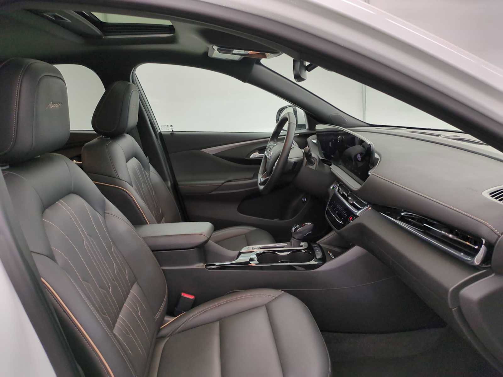 Used 2025 Buick Envista Avenir image 21