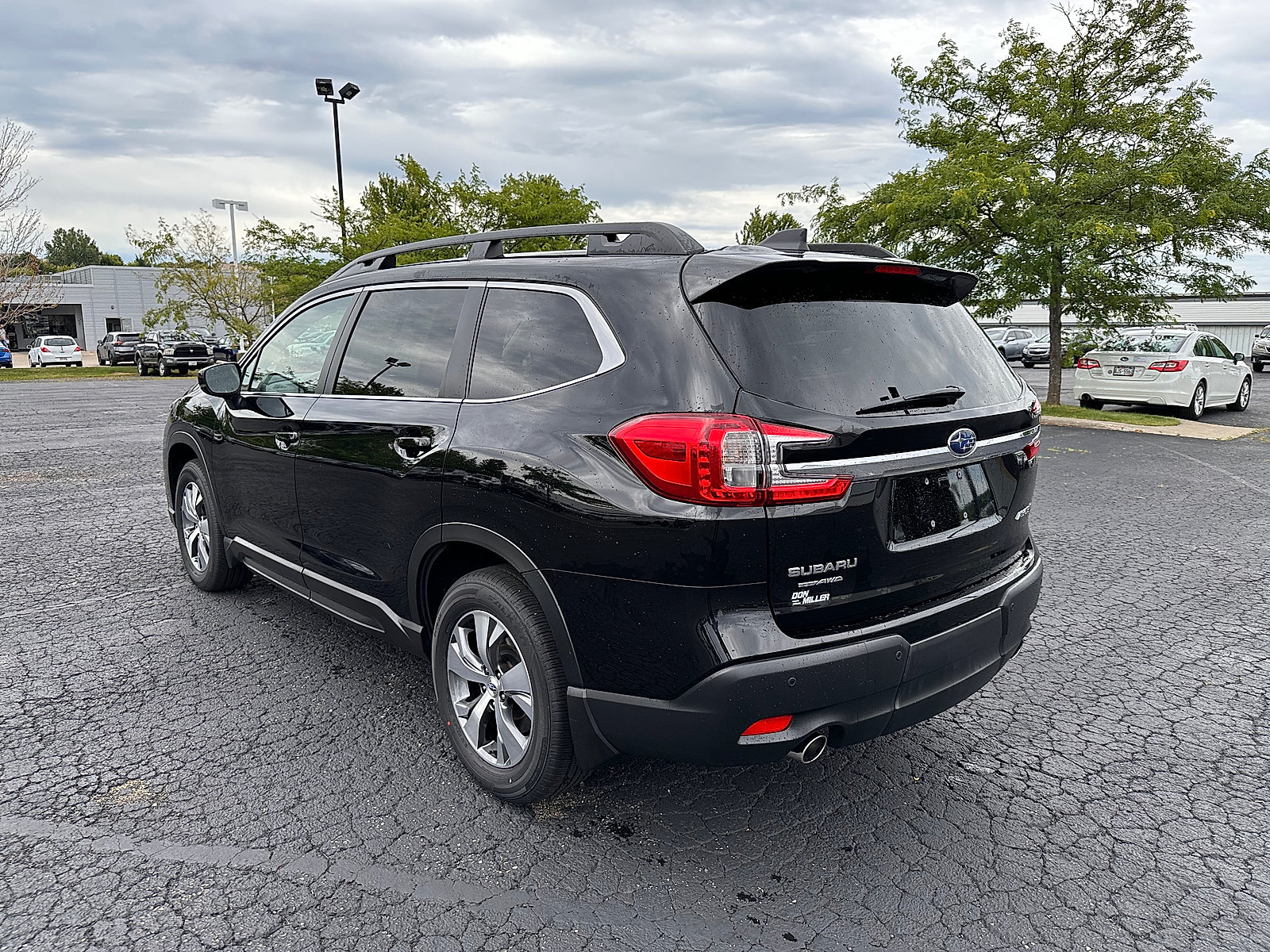 Certified 2025 Subaru Ascent Premium AWD/4WD image 5