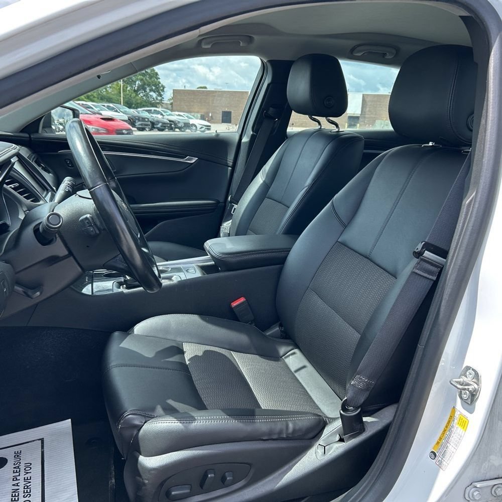 Used 2018 Chevrolet Impala LT FWD image 5