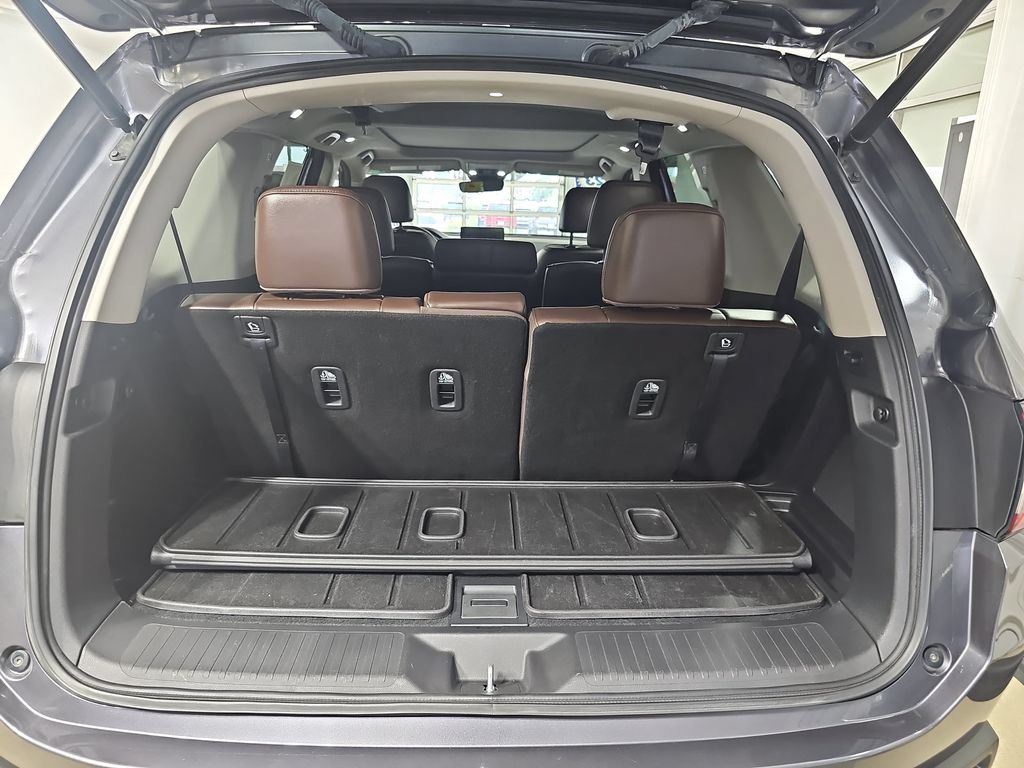 Used 2023 Honda Pilot Elite image 17
