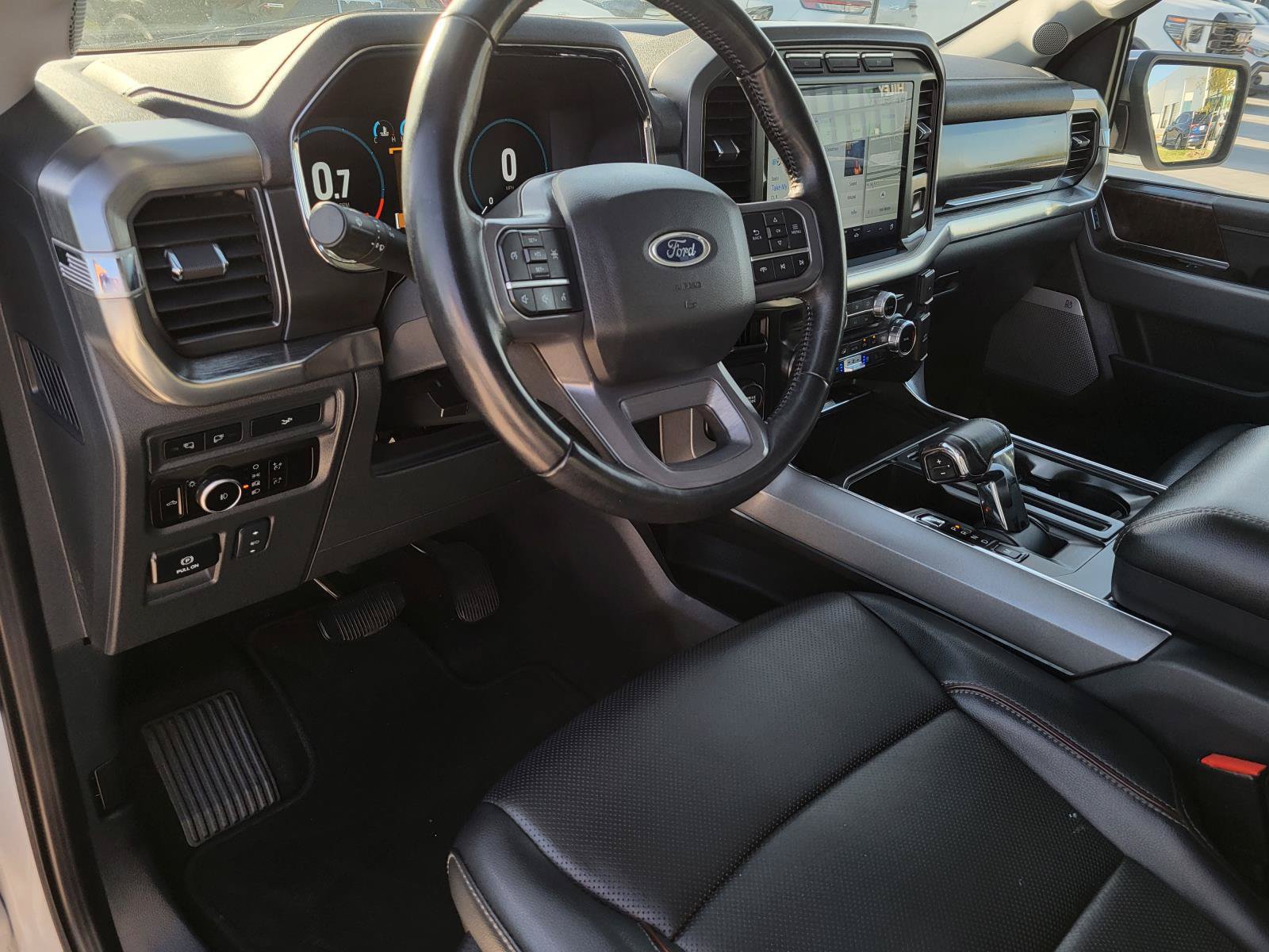Used 2023 Ford F150 Lariat RWD image 19