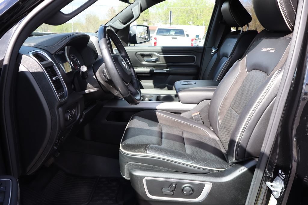 Used 2023 RAM 1500 Laramie AWD/4WD image 4