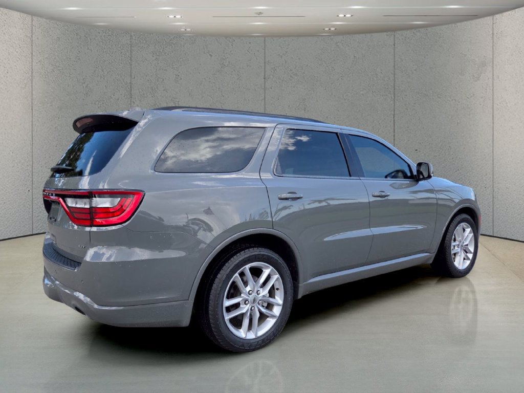 Used 2023 Dodge Durango GT RWD image 5