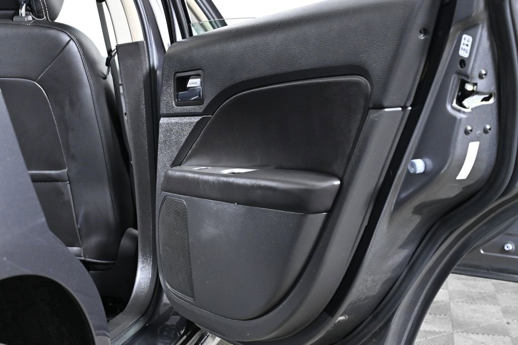 Used 2012 Ford Fusion SEL image 26
