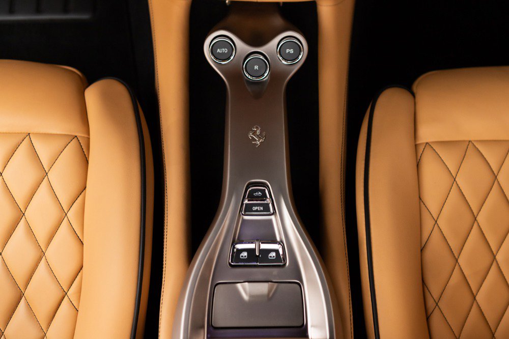 Used 2011 Ferrari California image 90
