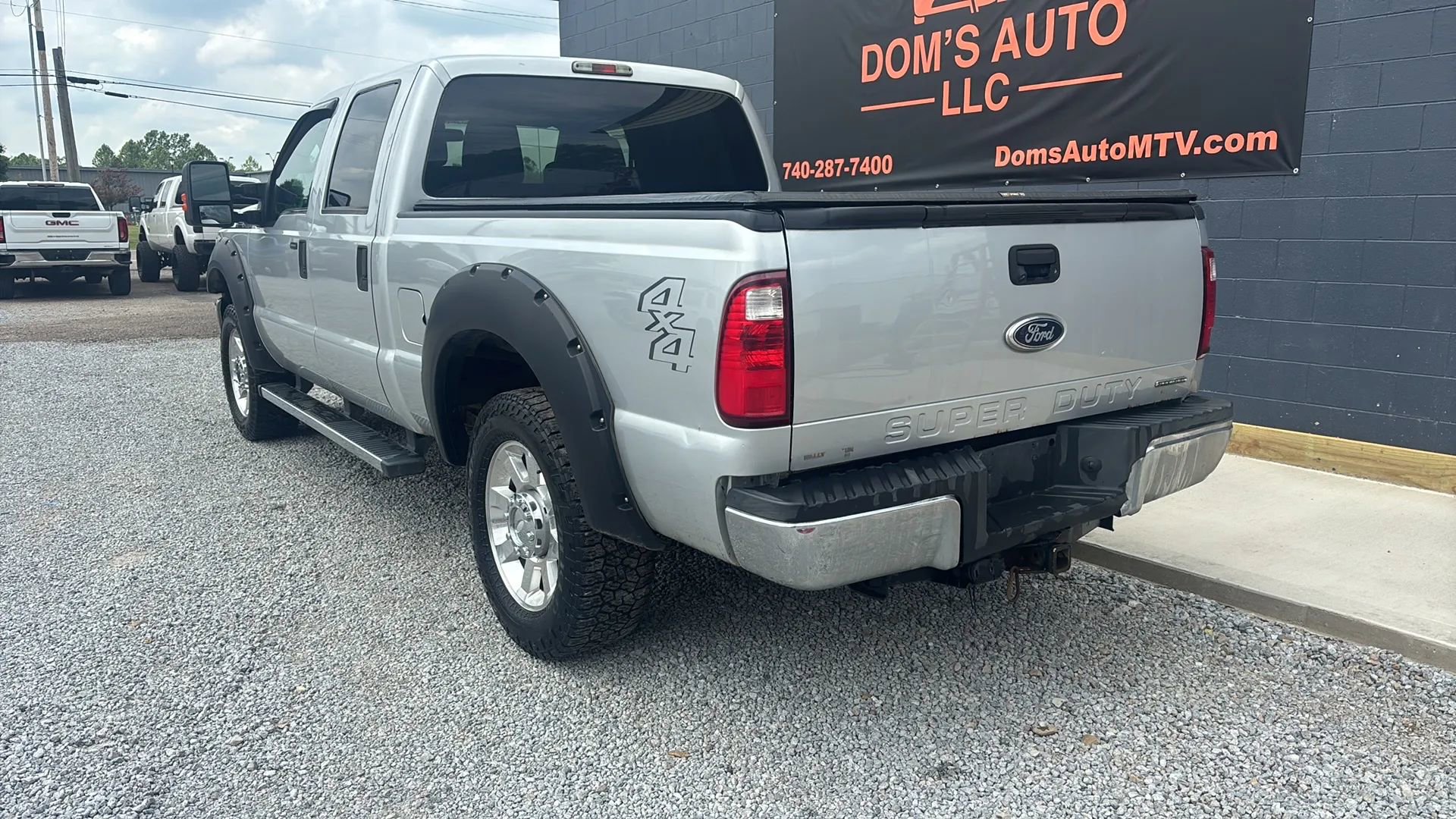 Used 2012 Ford F250 XLT w/ Advanced Security Group AWD/4WD image 3