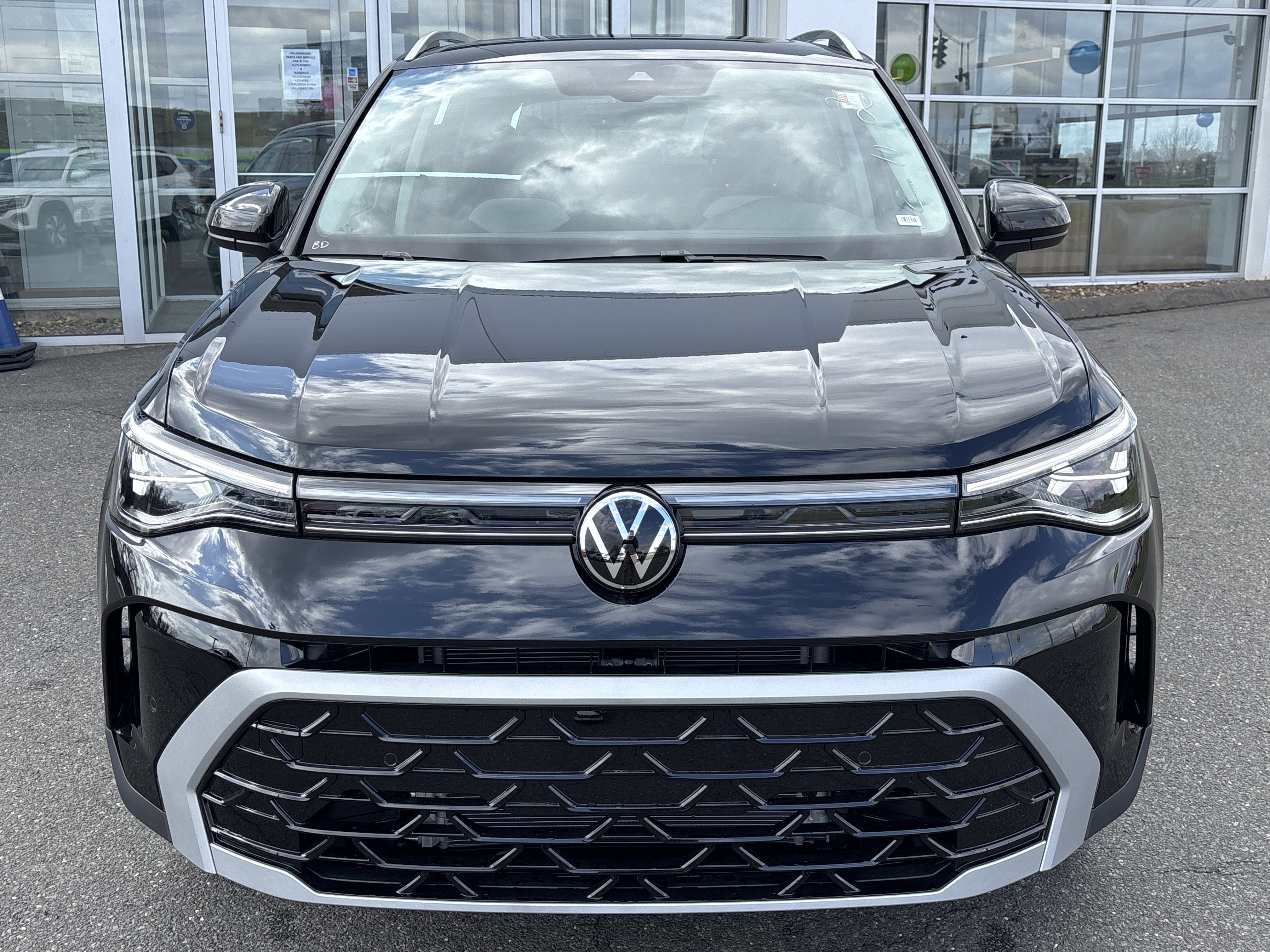 New 2026 Volkswagen Taos SEL AWD/4WD image 9