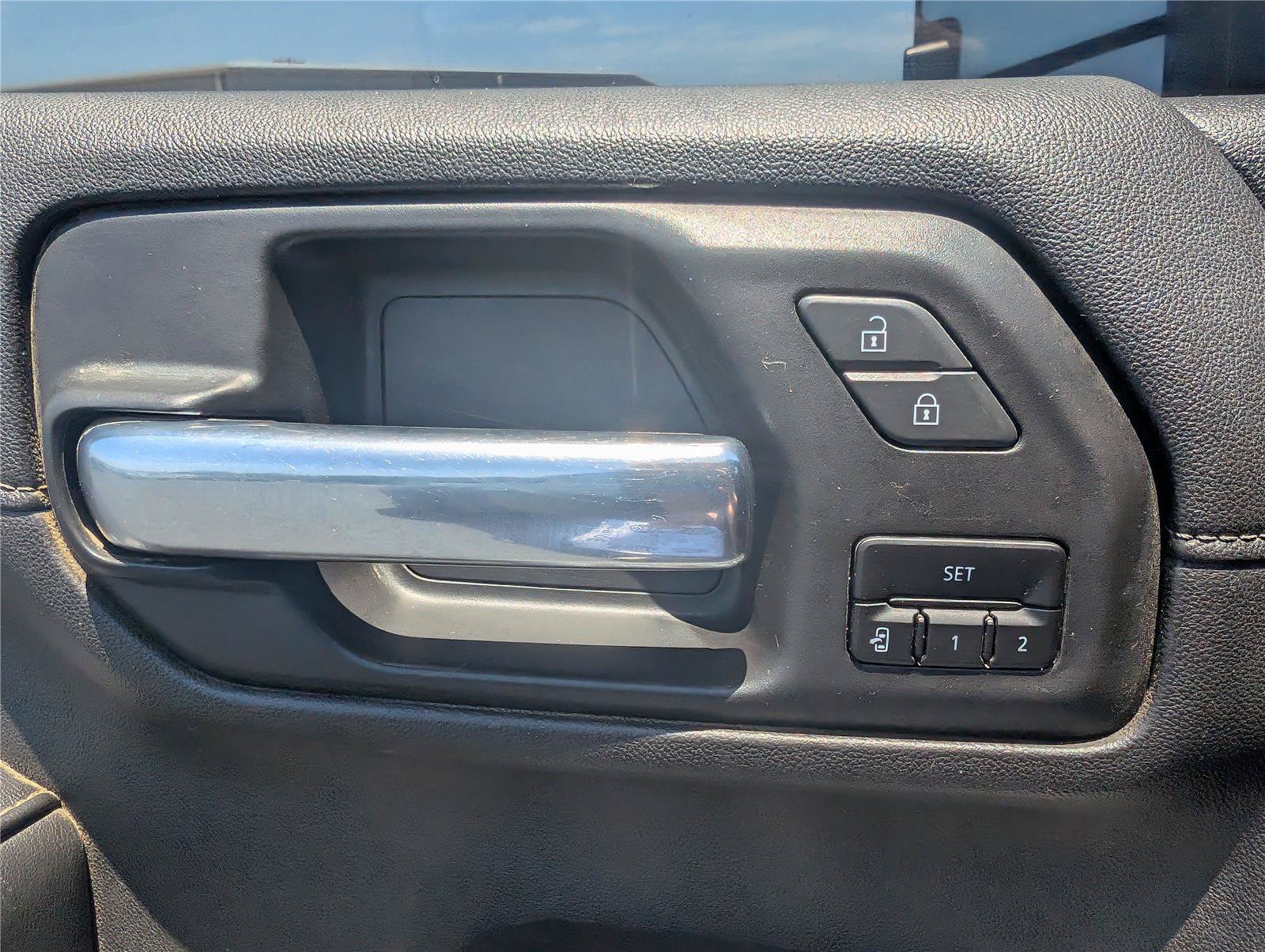 Used 2020 Chevrolet Silverado 3500 High Country w/ LPO, Hitch Package AWD/4WD image 33
