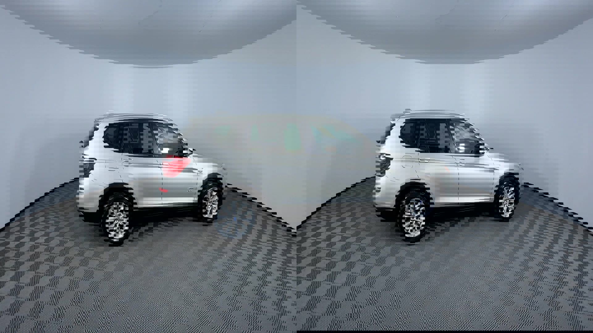 Used 2015 BMW X3 xDrive28i image 9