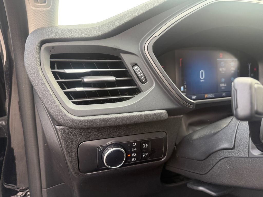Used 2025 Ford Escape Active AWD/4WD image 13