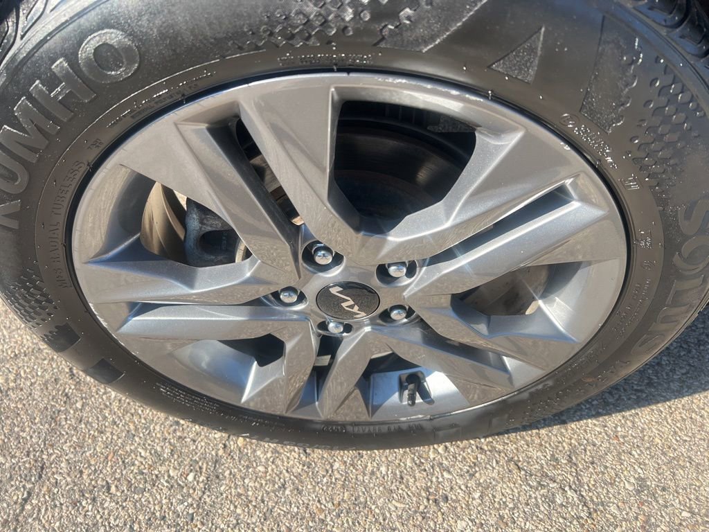 Certified 2023 Kia Seltos S w/ Navigation Package image 43