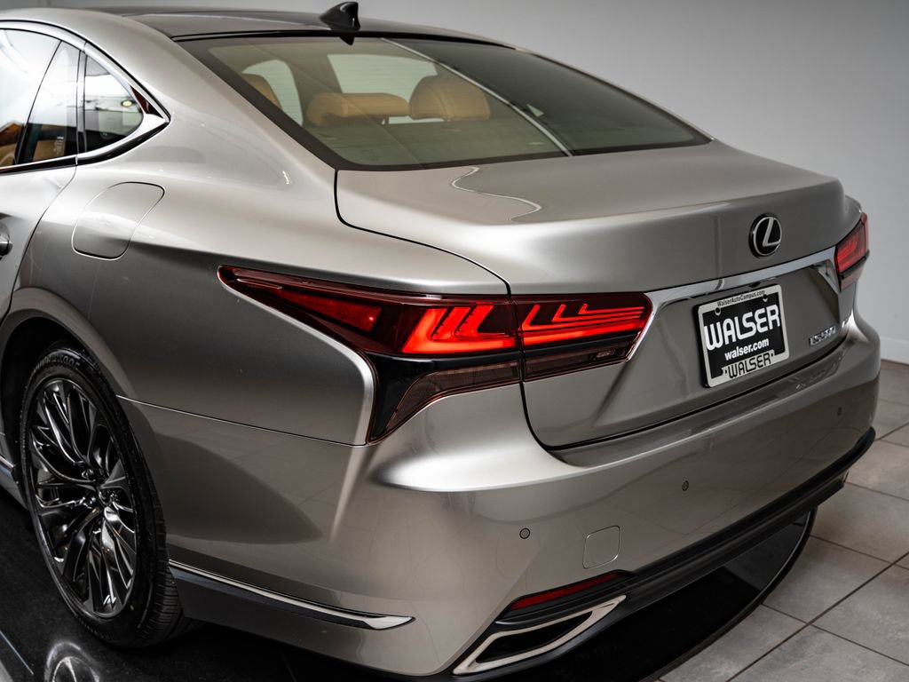 Certified 2023 Lexus LS 500 AWD w/ Interior Upgrade Package image 19