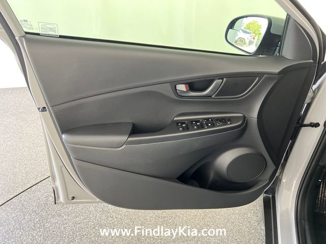 Used 2022 Hyundai Kona SE FWD image 12