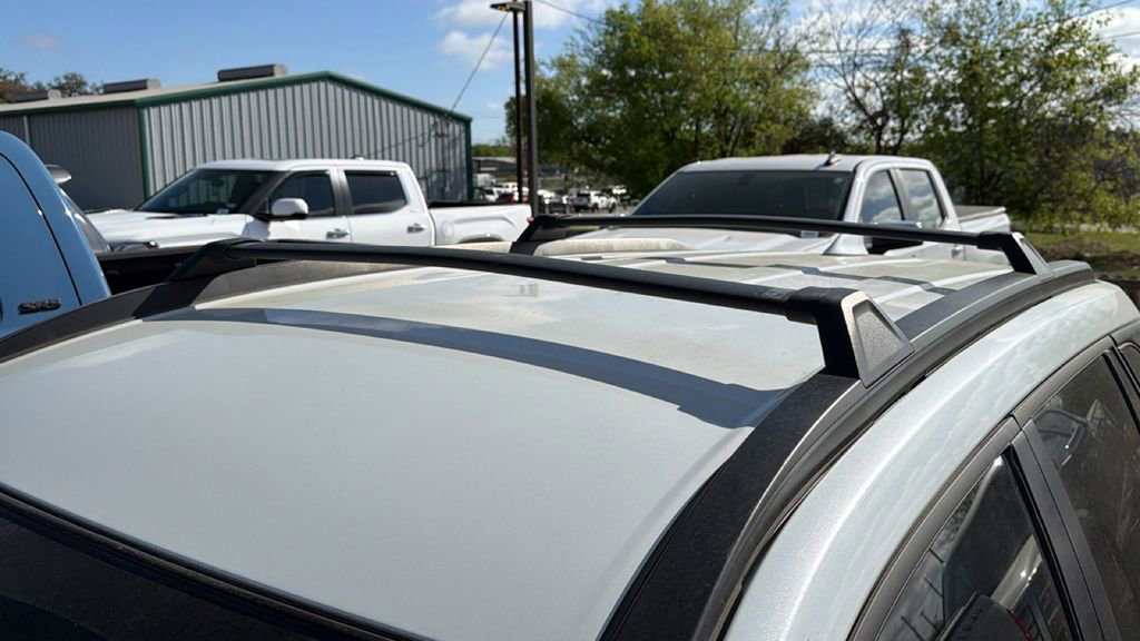 Used 2024 Toyota Corolla Cross LE image 9