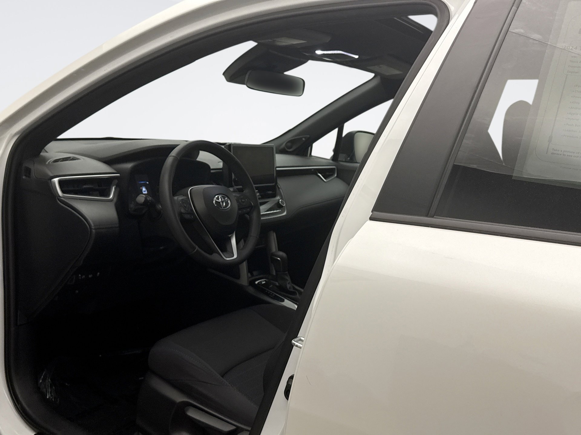 Used 2024 Toyota Corolla Cross AWD Hybrid w/ Moonroof Package image 10