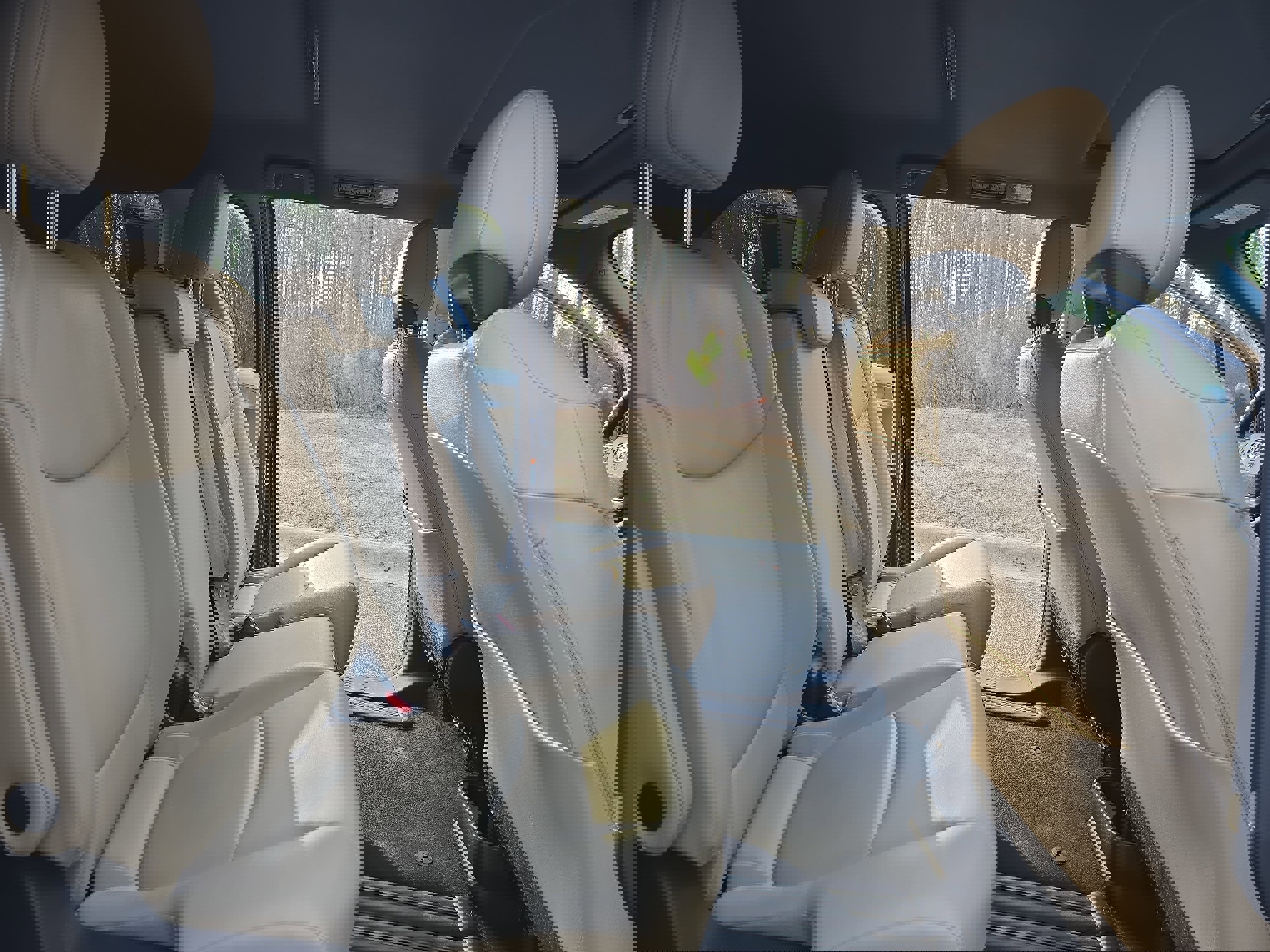 Used 2021 Toyota Sienna XLE image 11