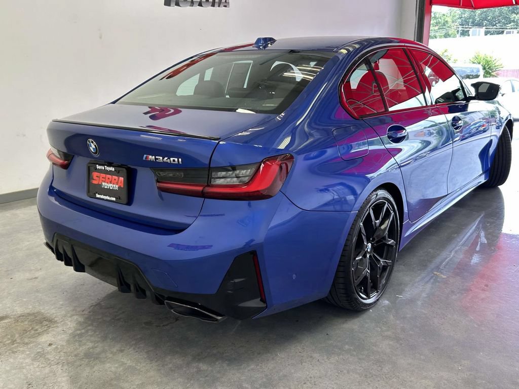 Used 2025 BMW M340i RWD image 3
