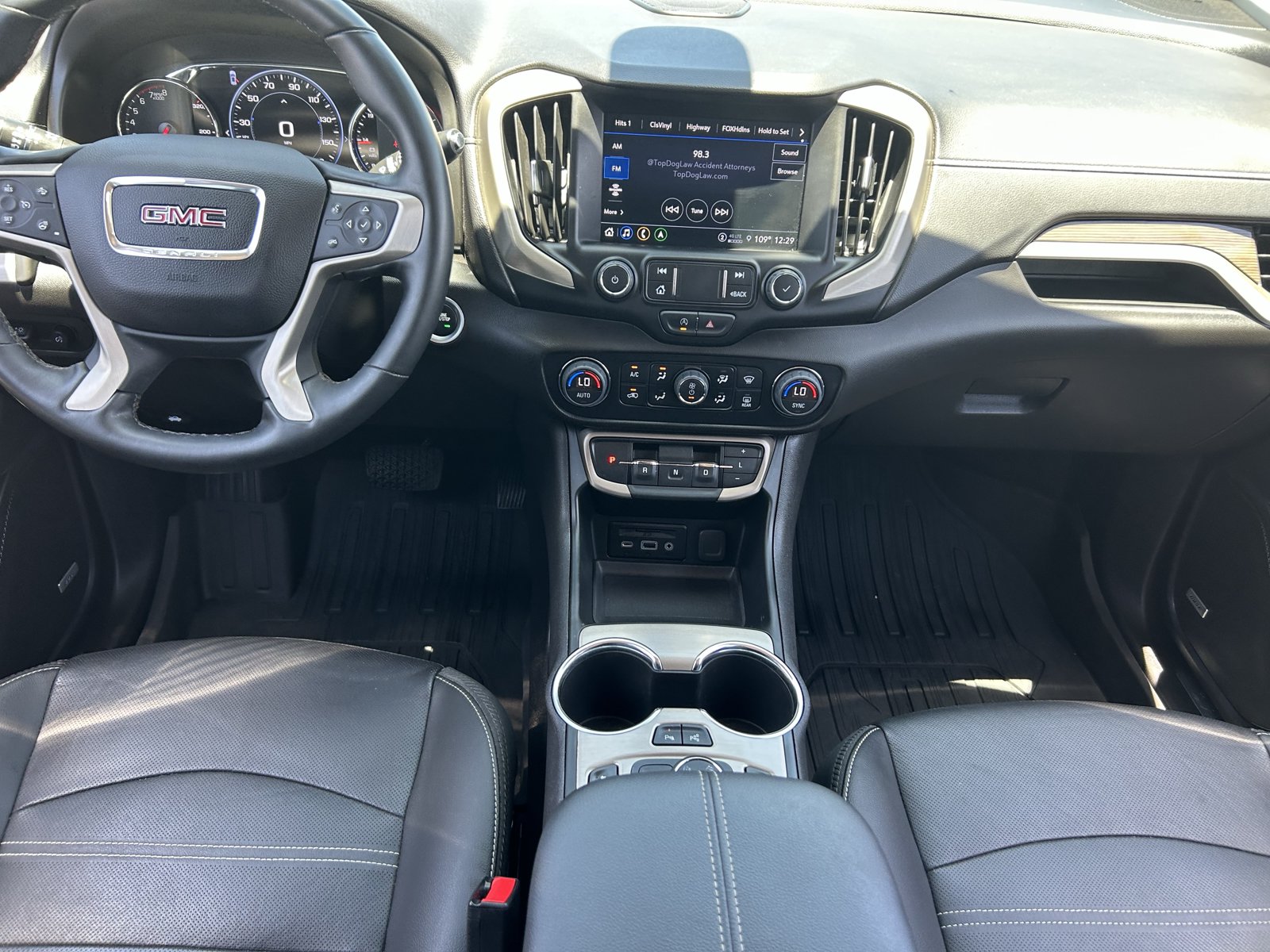 Certified 2024 GMC Terrain Denali w/ Denali Premium Package AWD/4WD image 16