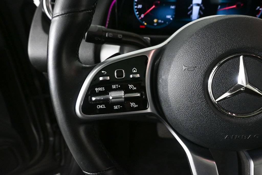 Used 2022 Mercedes-Benz GLB 250 4MATIC image 10