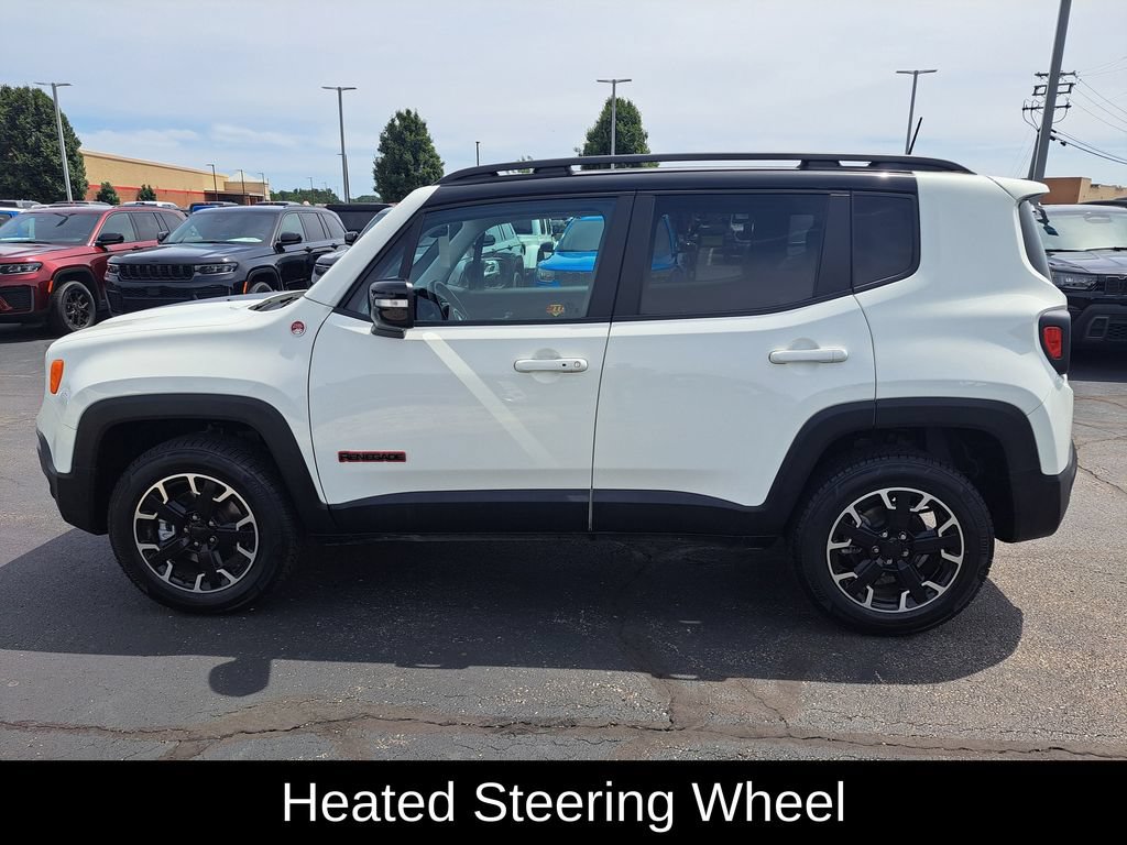 Used 2023 Jeep Renegade Trailhawk w/ Trailhawk Elite Group AWD/4WD image 5