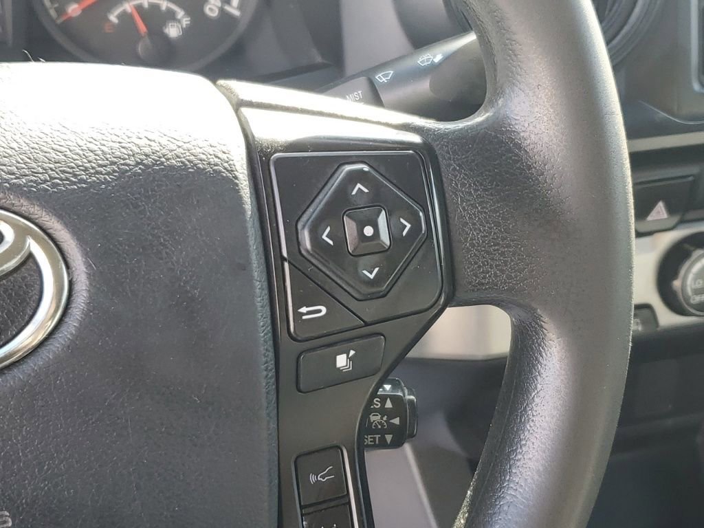 Used 2019 Toyota Tacoma SR image 16