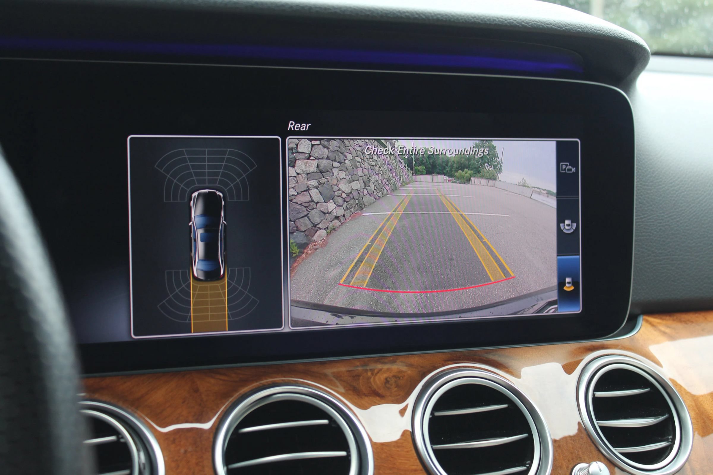 Used 2018 Mercedes-Benz E 400 4MATIC Sedan image 36