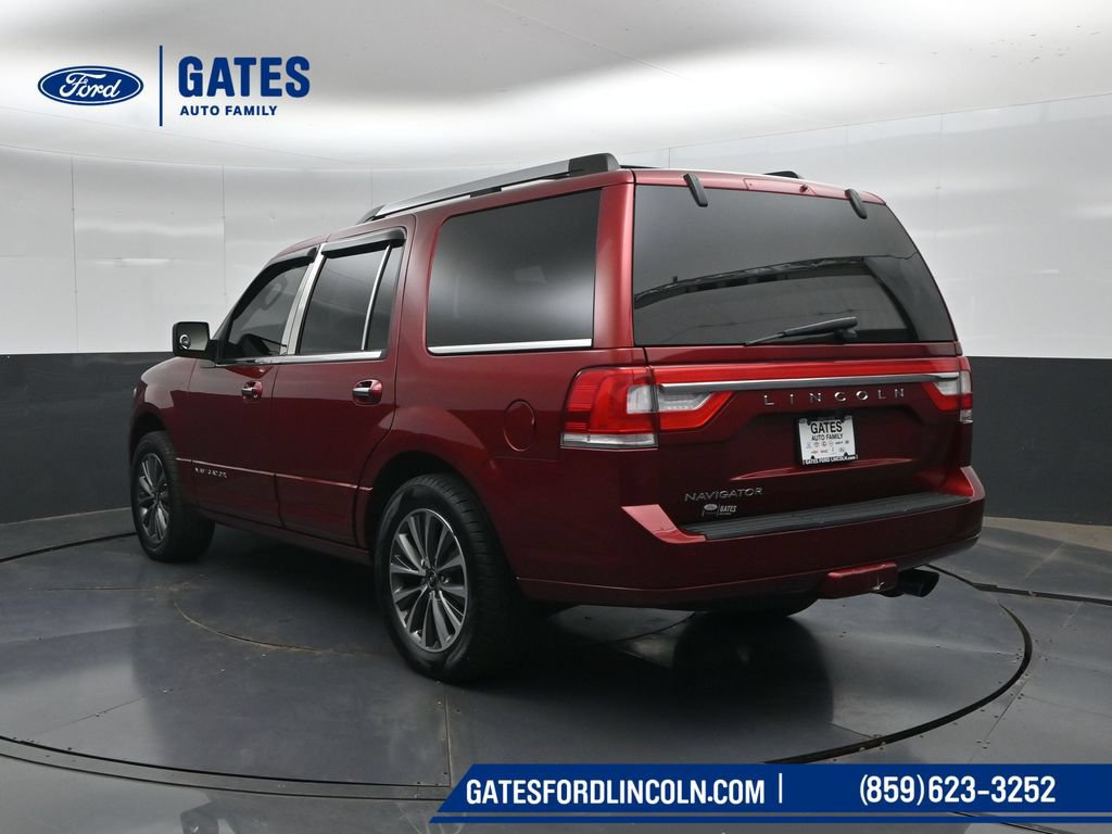 Used 2017 Lincoln Navigator Select AWD/4WD image 8