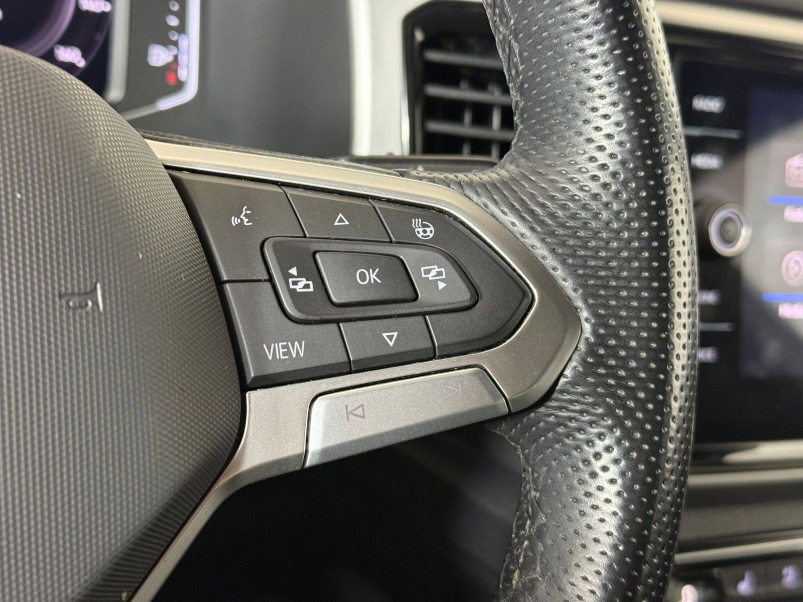 Used 2023 Volkswagen Atlas Cross Sport SEL Premium R-Line AWD/4WD image 27