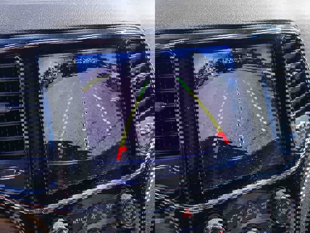 Certified 2020 Jeep Grand Cherokee Limited w/ Luxury Group II image 22