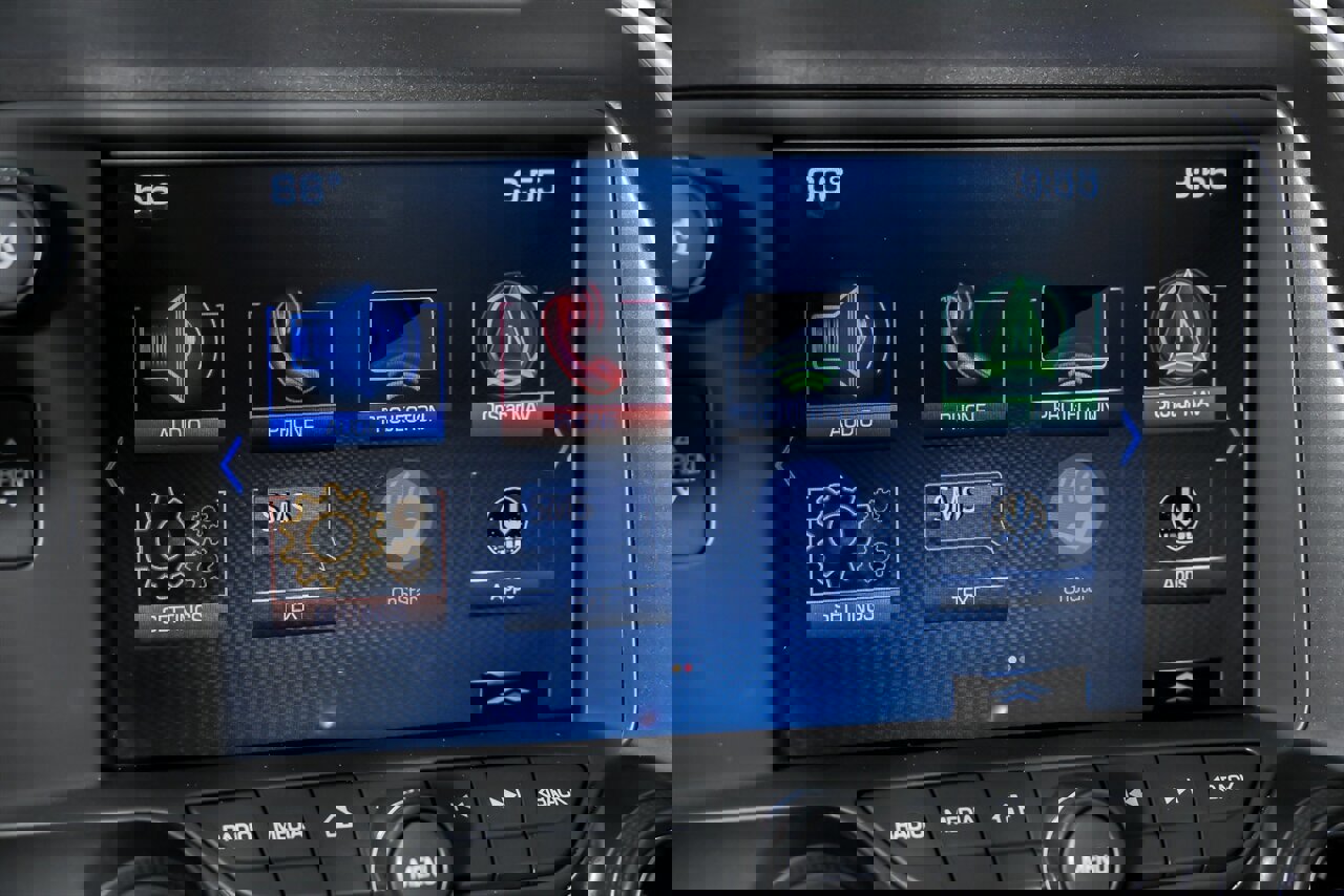 Used 2019 Chevrolet Corvette Stingray Coupe w/ 1LT image 30