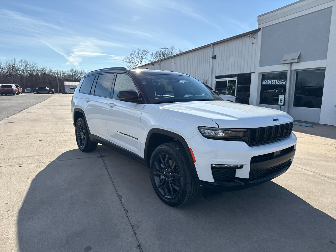 New 2025 Jeep Grand Cherokee L Limited image 2