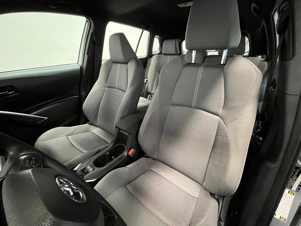 Used 2025 Toyota Corolla Cross AWD Hybrid image 11